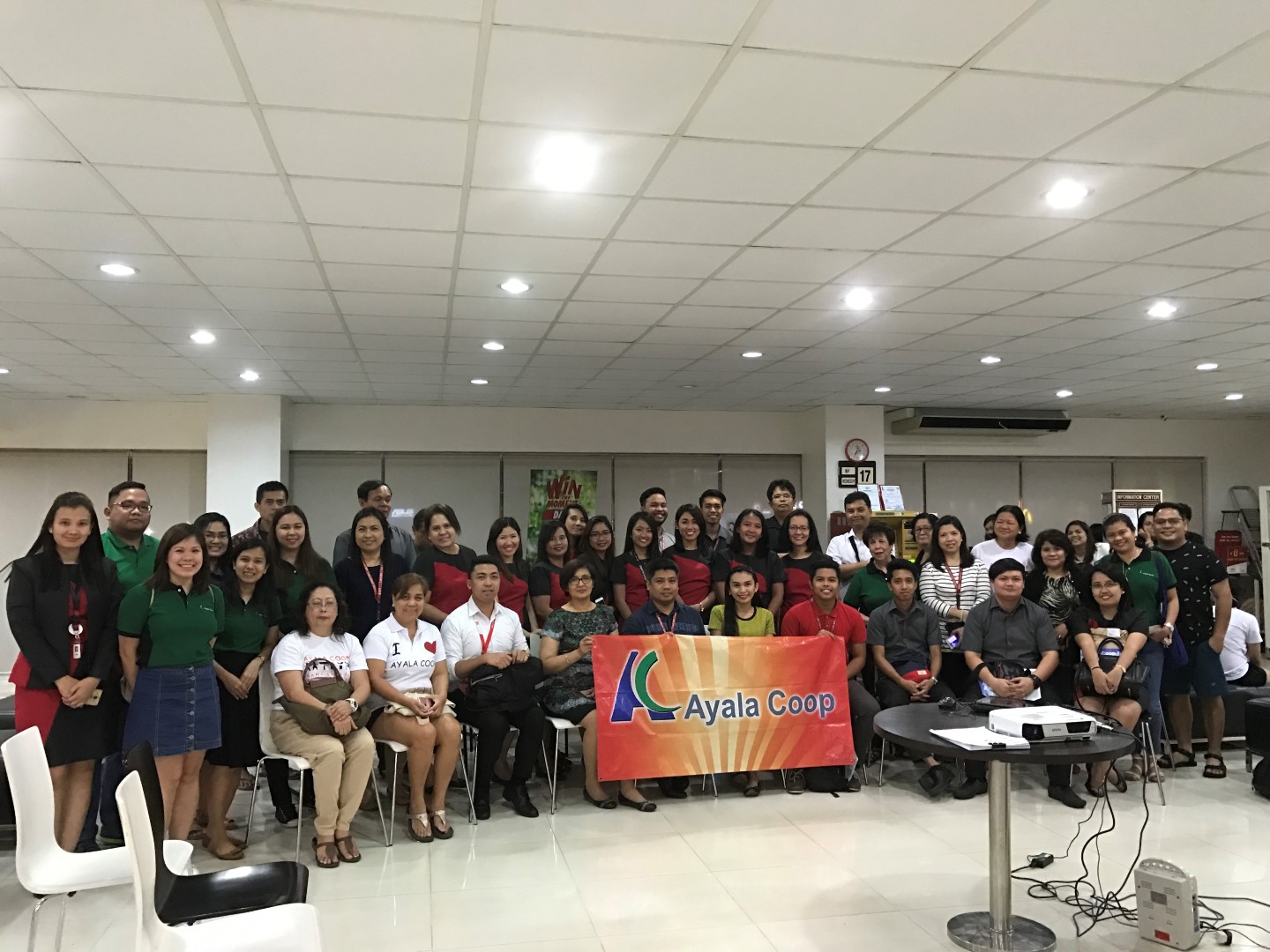The members of the Coop team are shown here with officers and personnel of the Bank of the Philippine Islands branch office in Legazpi City during their visit there as part of the Coop’s ongoing familiarization activities in the provinces. 